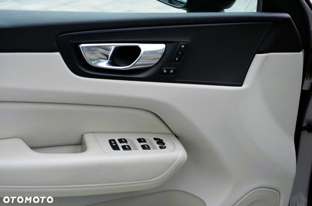 Volvo XC 60 B4 D Geartronic RDesign - 19