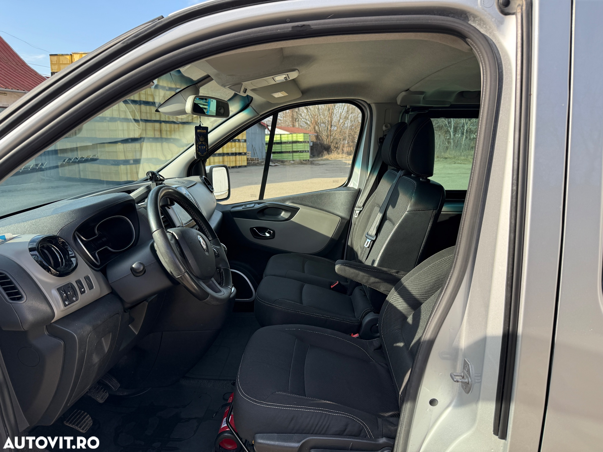 Renault Trafic Combi L2H1 1.6 dCi TT 120 7+1 Expression - 10