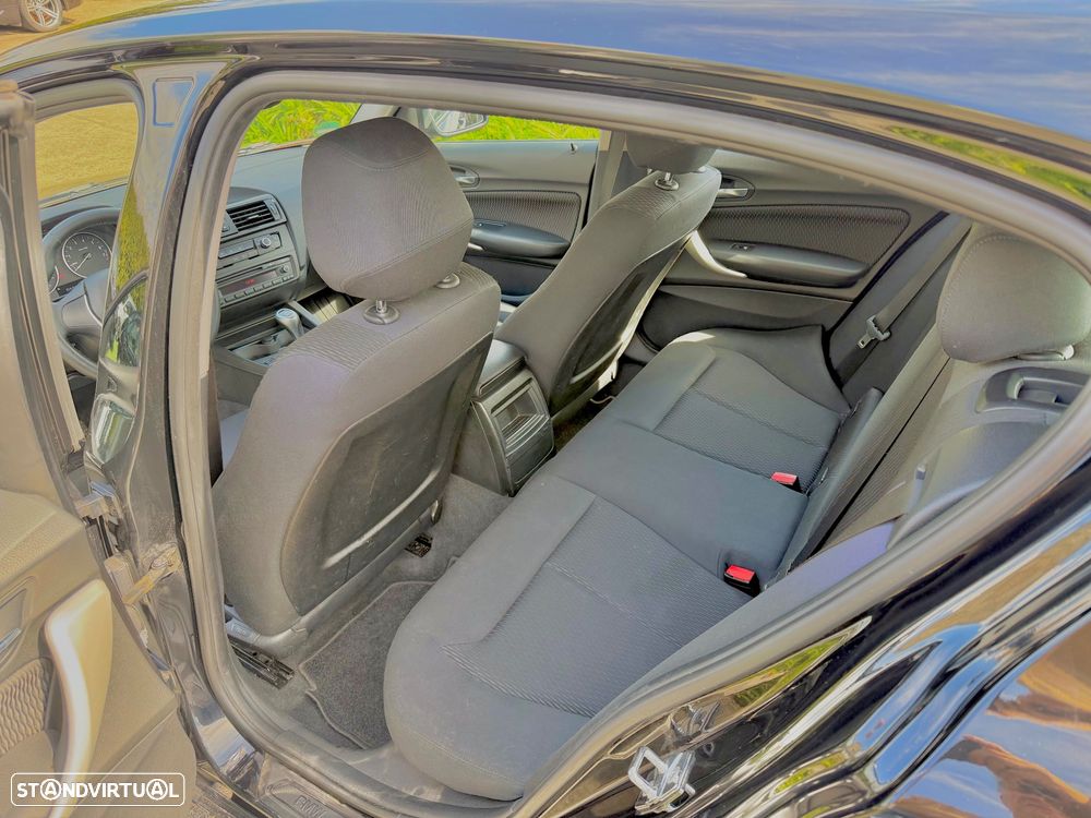 BMW 116 i Sport Line - 11