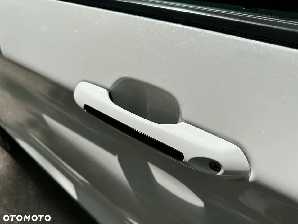 Ford Explorer EcoBoost Plug-in Hybrid ST-LINE - 35