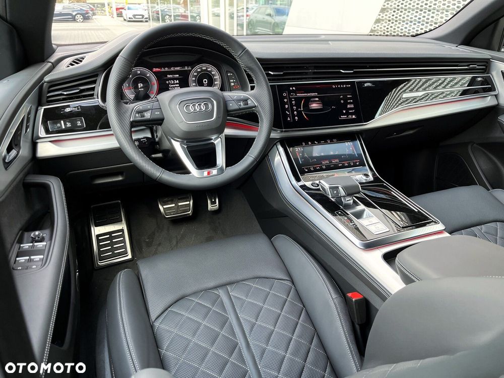 Audi Q8 - 16