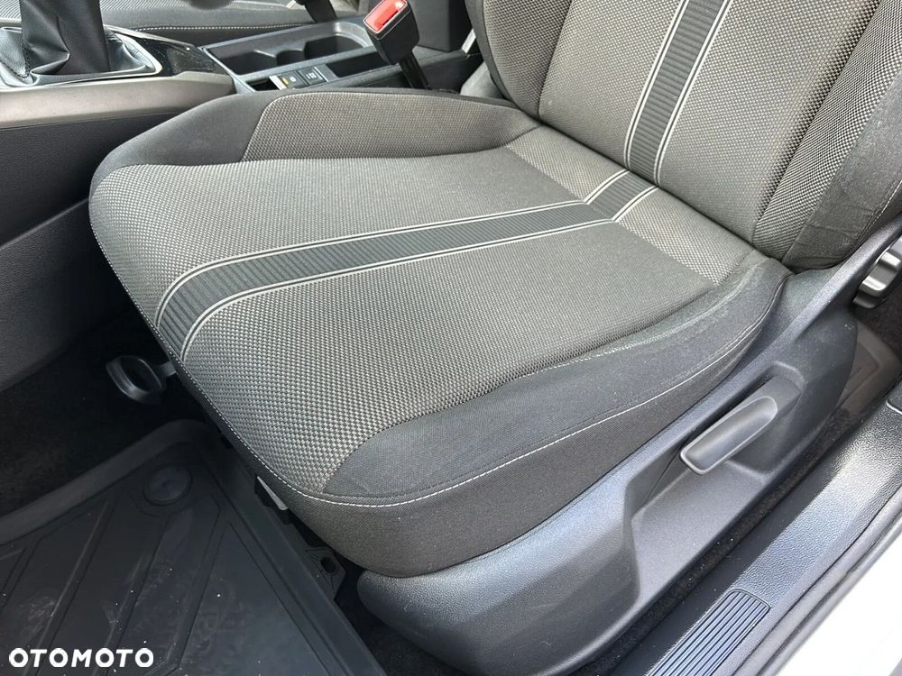 Volkswagen T-Roc 1.0 TSI Advance - 10