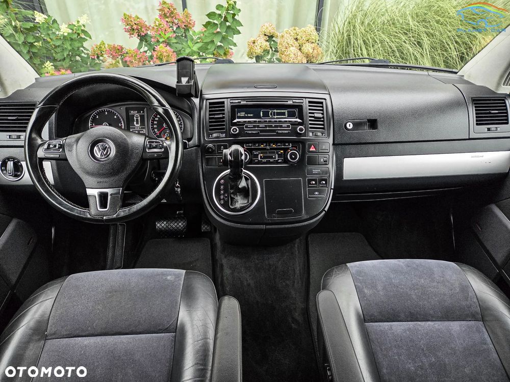 Volkswagen Multivan - 21