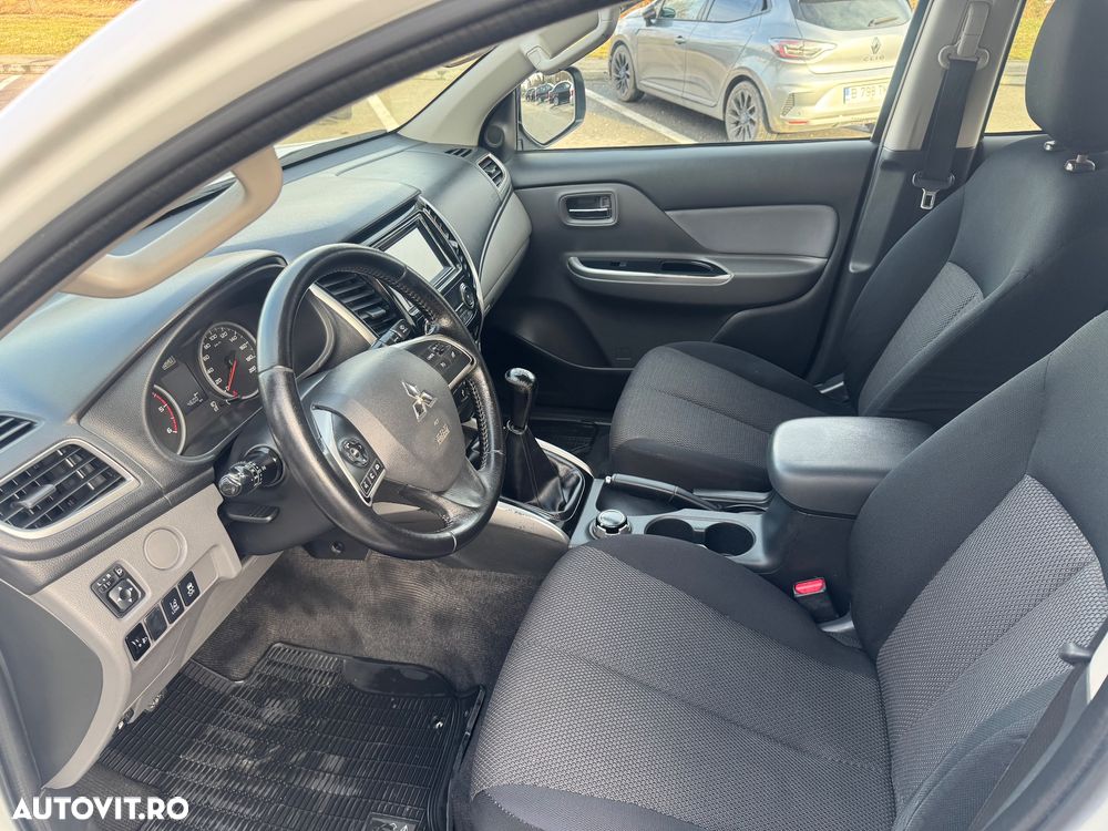 Mitsubishi L200 - 10