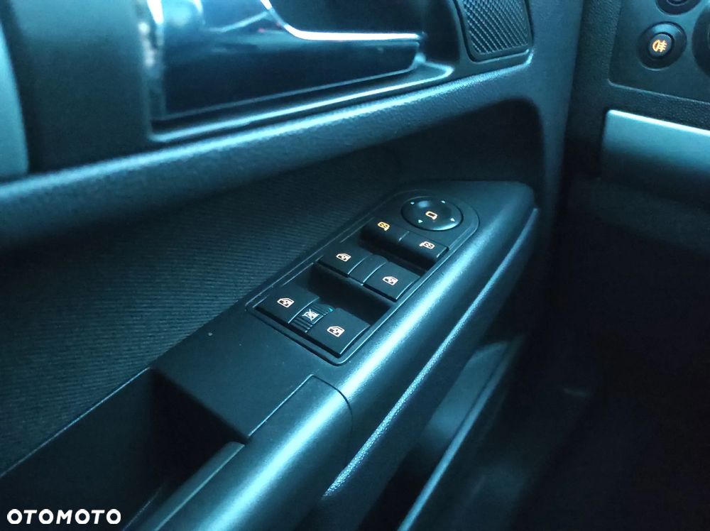 Opel Zafira 1.8 Navi - 35