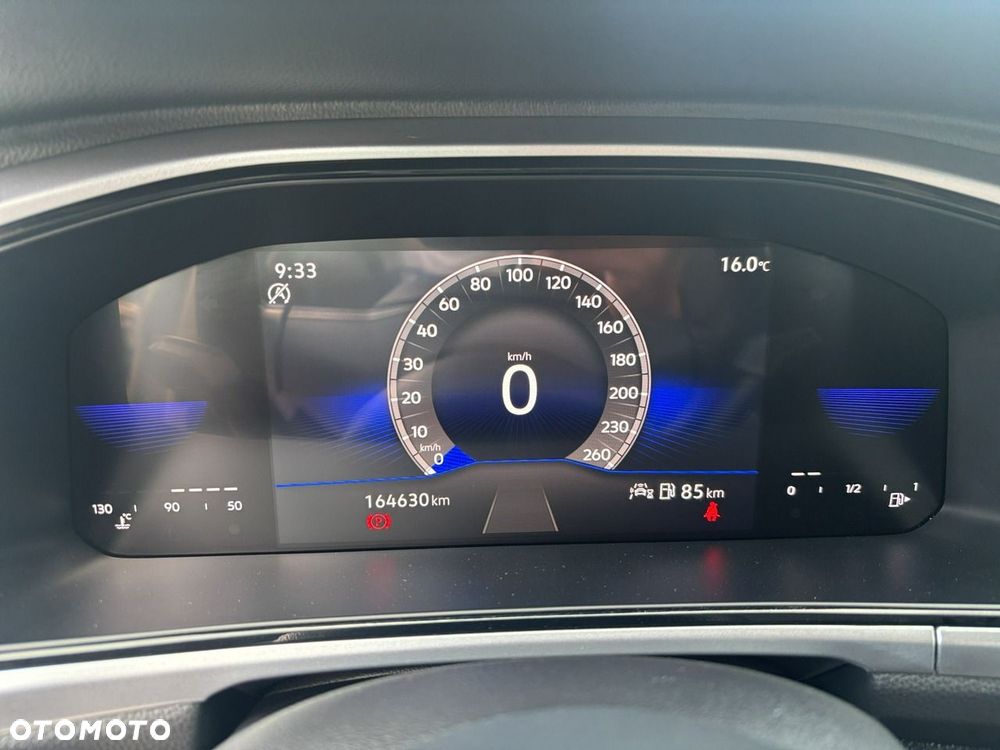 Volkswagen T-Roc - 17