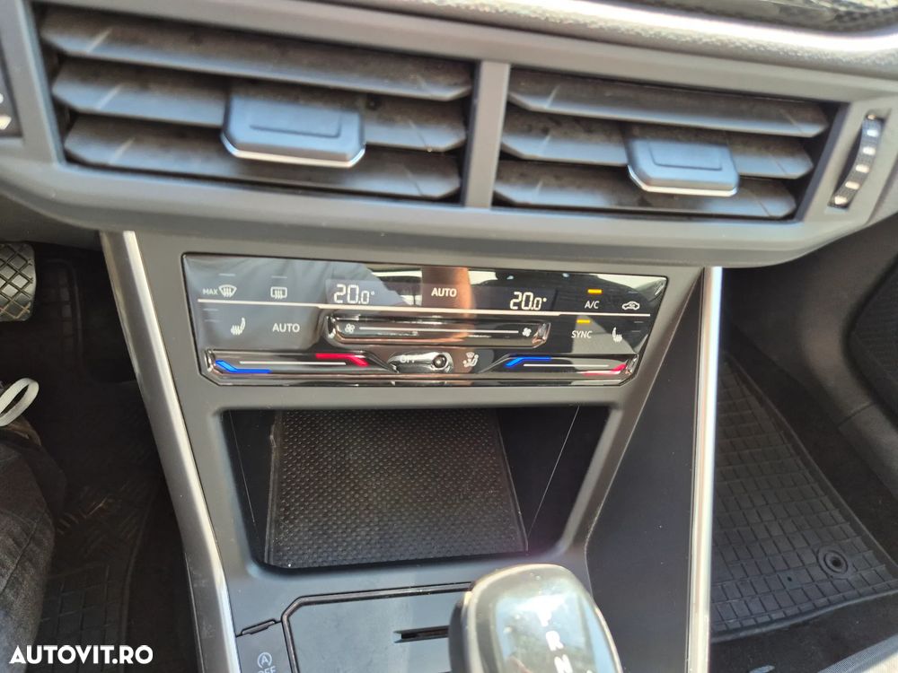 Volkswagen Polo 1.0 TSI DSG Life - 27