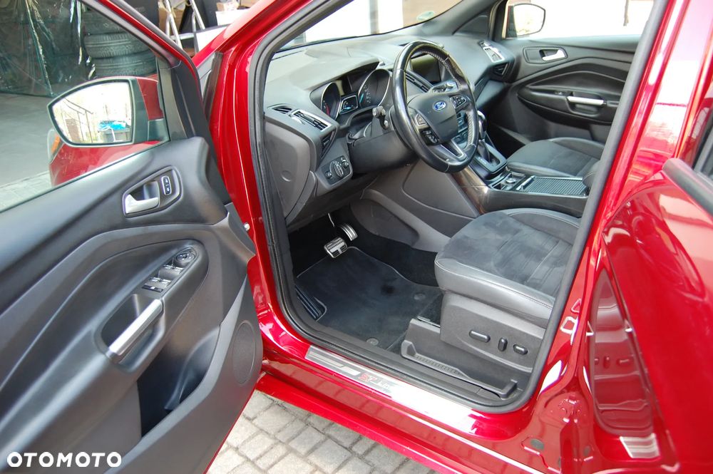 Ford Kuga 2.0 TDCi 4x4 ST-Line - 5