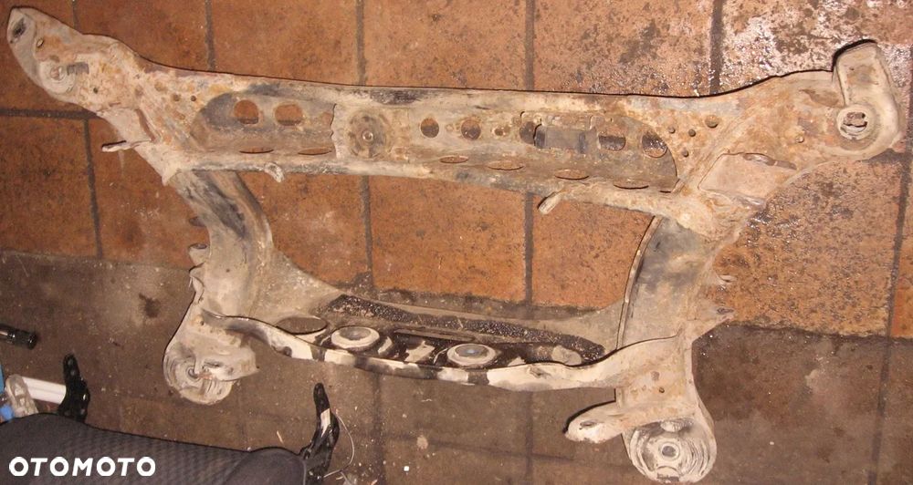 belka sanki zawieszenia tył MERCEDES W210 KOMBI E-KLASA - 4