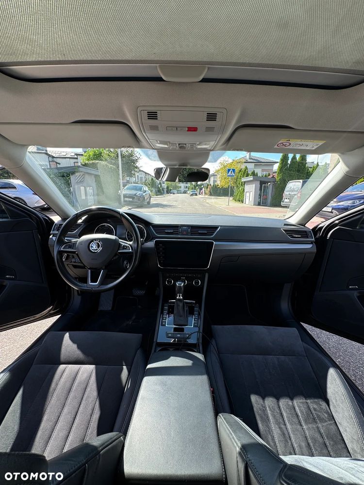 Skoda Superb 2.0 TDI 4x4 Style DSG - 9