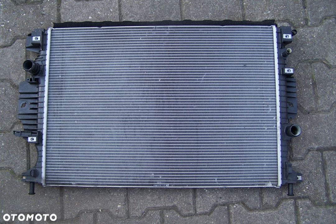Ford Mondeo mk5 S max Galaxy chłodnica wody 2.0 - 1