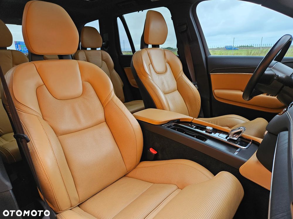 Volvo XC 90 B5 D AWD Inscription - 11