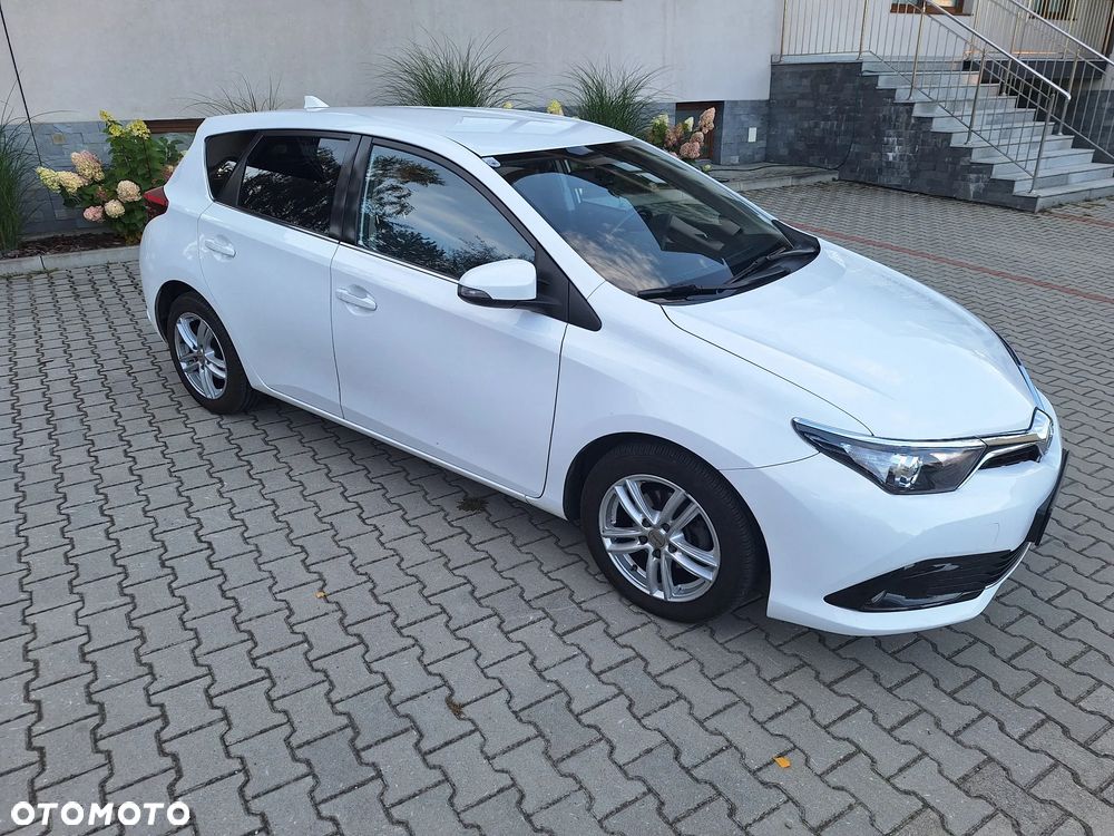 Toyota Auris - 18