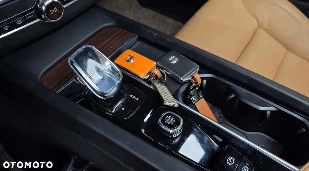 Volvo XC 60 B5 B AWD Geartronic Inscription - 10