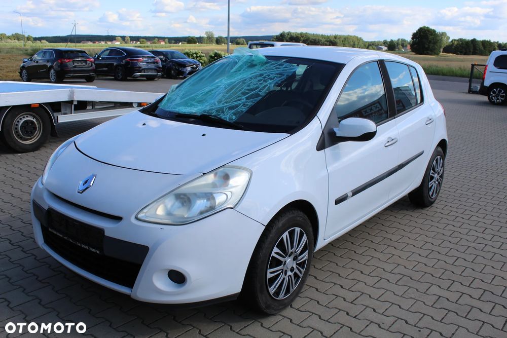 Renault Clio - 1