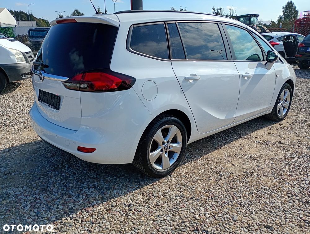 Opel Zafira Tourer 1.8 Edition - 4
