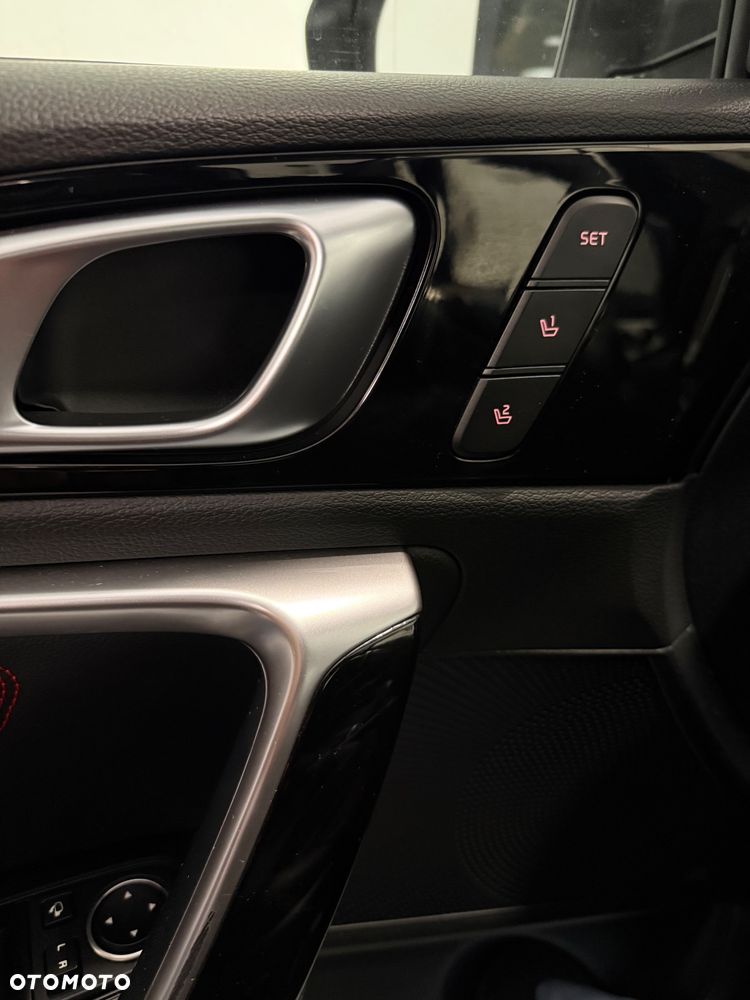Kia ProCeed - 9