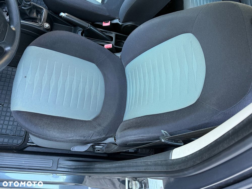 Fiat Grande Punto - 9