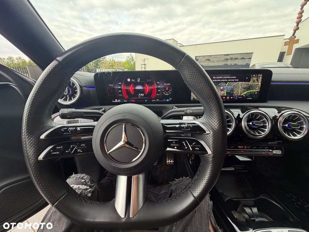 Mercedes-Benz CLA 220 AMG Line 7G-DCT - 12