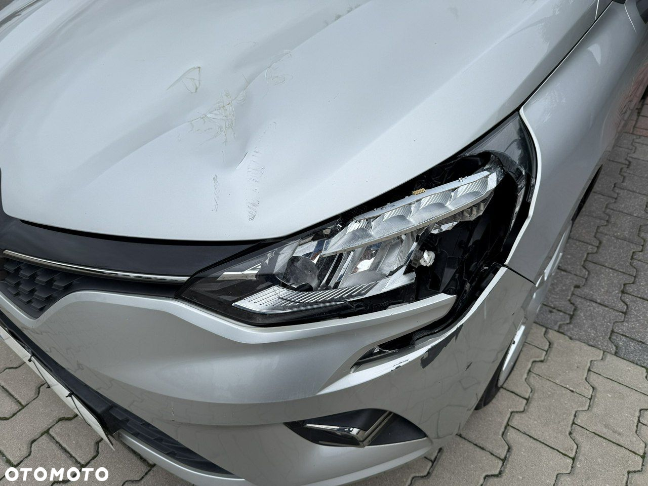 Renault Clio - 12
