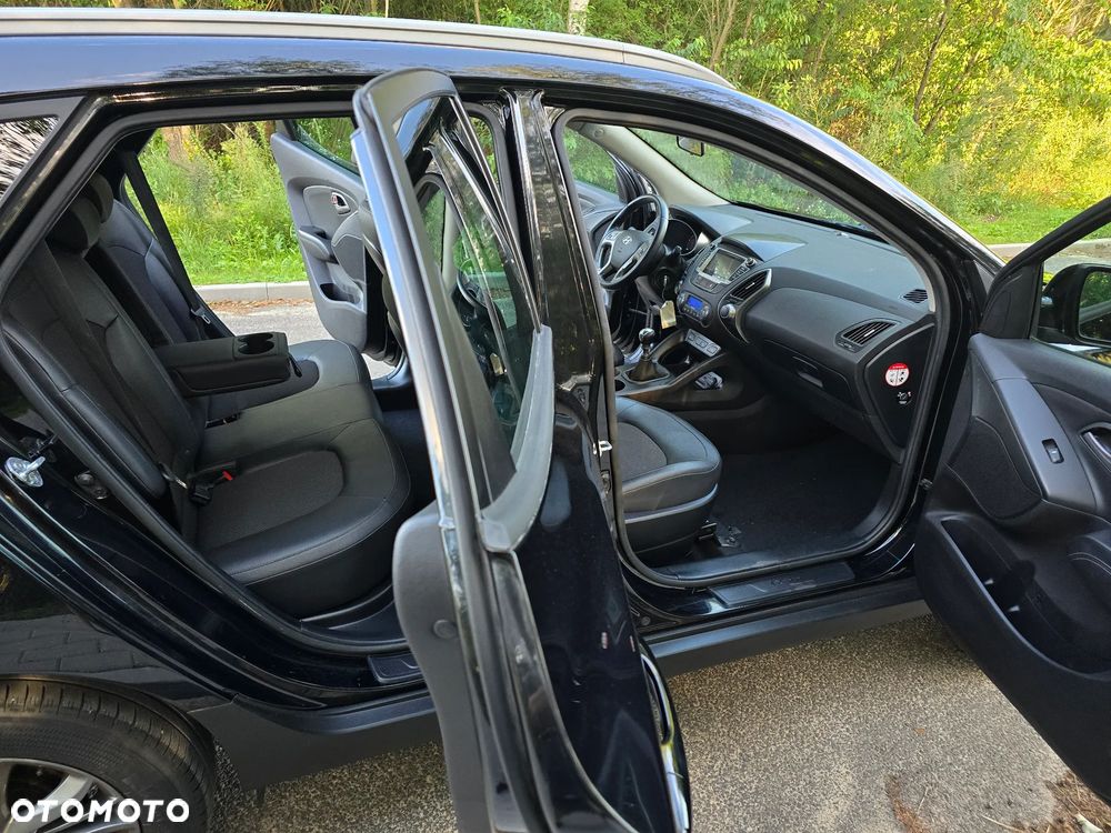 Hyundai ix35 1.7 CRDi 2WD Fifa World Cup Edition - 20