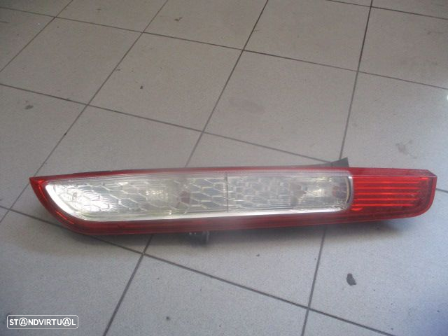 Farol Tras 8M5113404A FORD FOCUS 2 FASE 2  2008 1.6TDCI 110CV 5P VERMELHO  DRT - 2