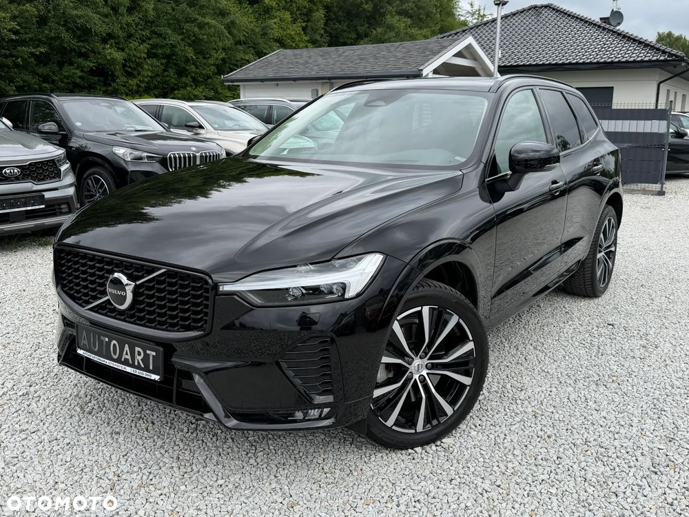 Volvo XC 60 B4 D AWD Ultimate Dark - 4