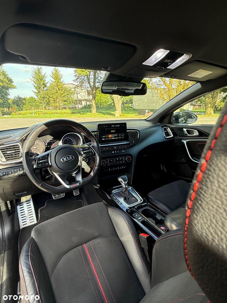 Kia ProCeed 1.6 T-GDI GT DCT - 28