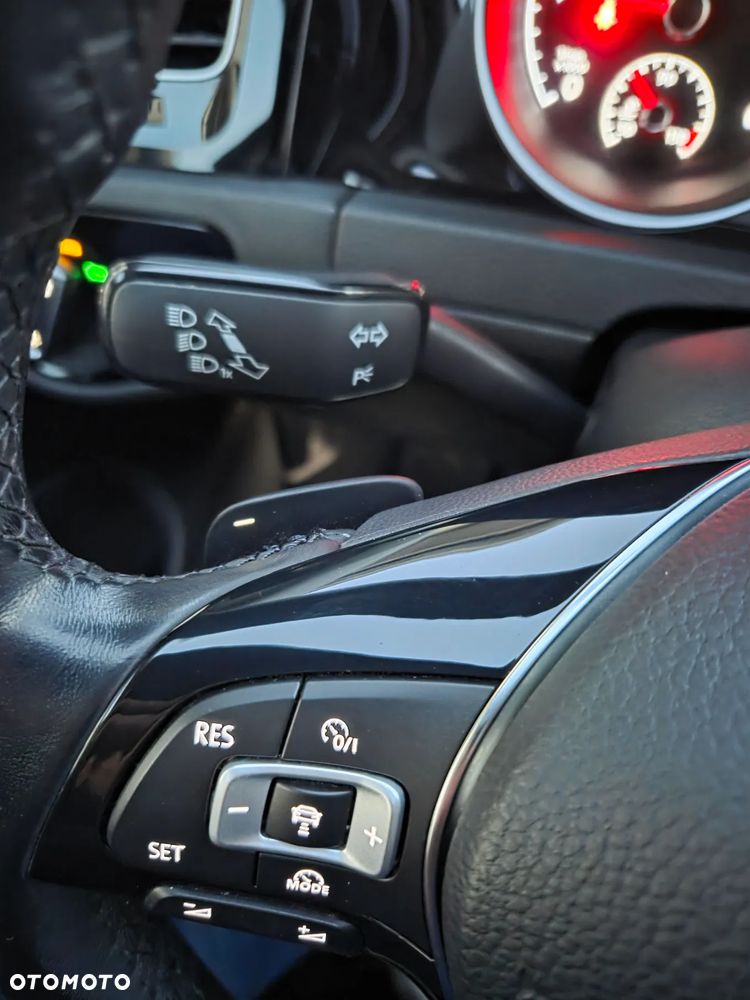 Volkswagen Golf 2.0 TDI BMT Highline DSG EU6 - 7