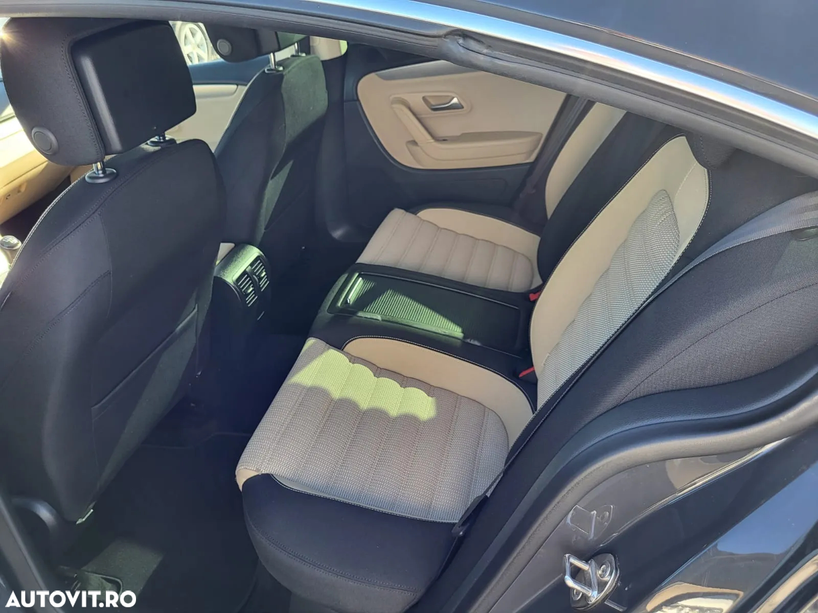Volkswagen Passat CC - 8
