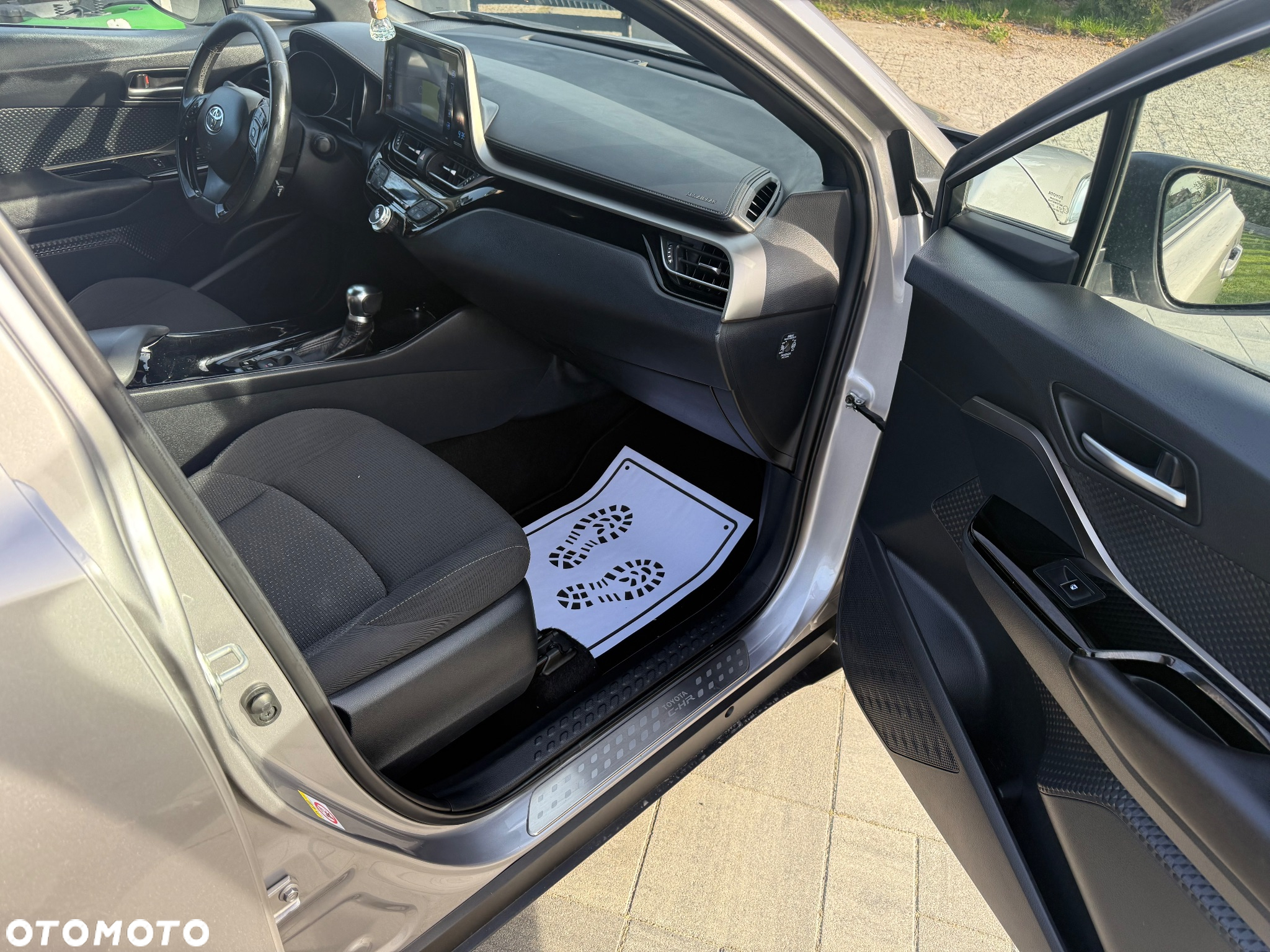 Toyota C-HR 1.8 Hybrid Comfort - 32