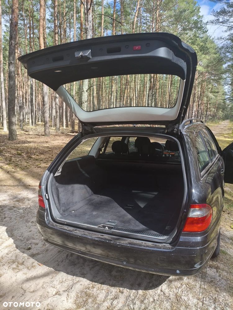 Mercedes-Benz Klasa E 220 CDI Classic - 8