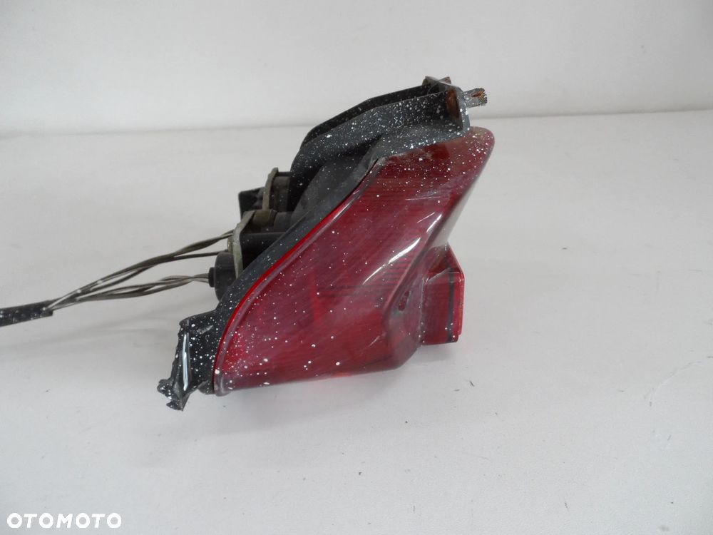 SUZUKI GSXR 1000 K1 lampa tył - 5