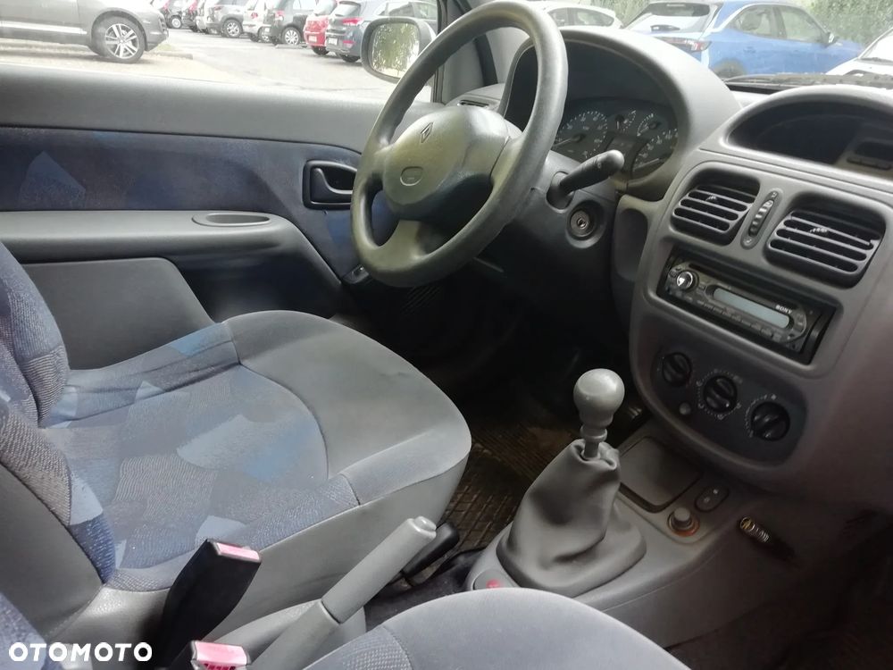 Renault Clio 1.4i RT 16V - 3