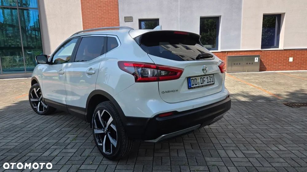 Nissan Qashqai 1.2 DIG-T TEKNA+ - 10