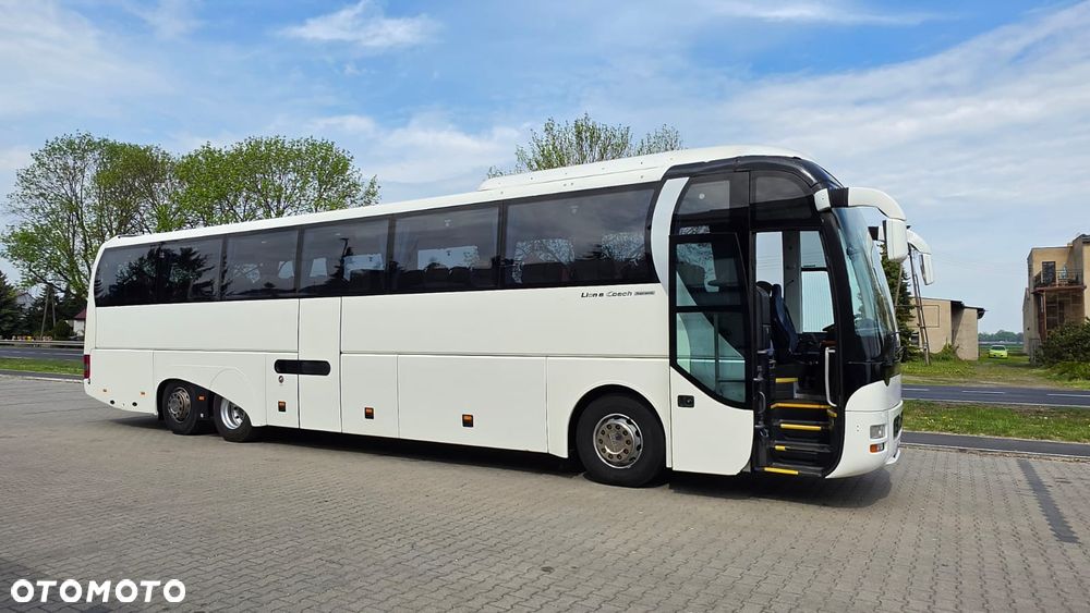 MAN Lions Coach Supreme - 2