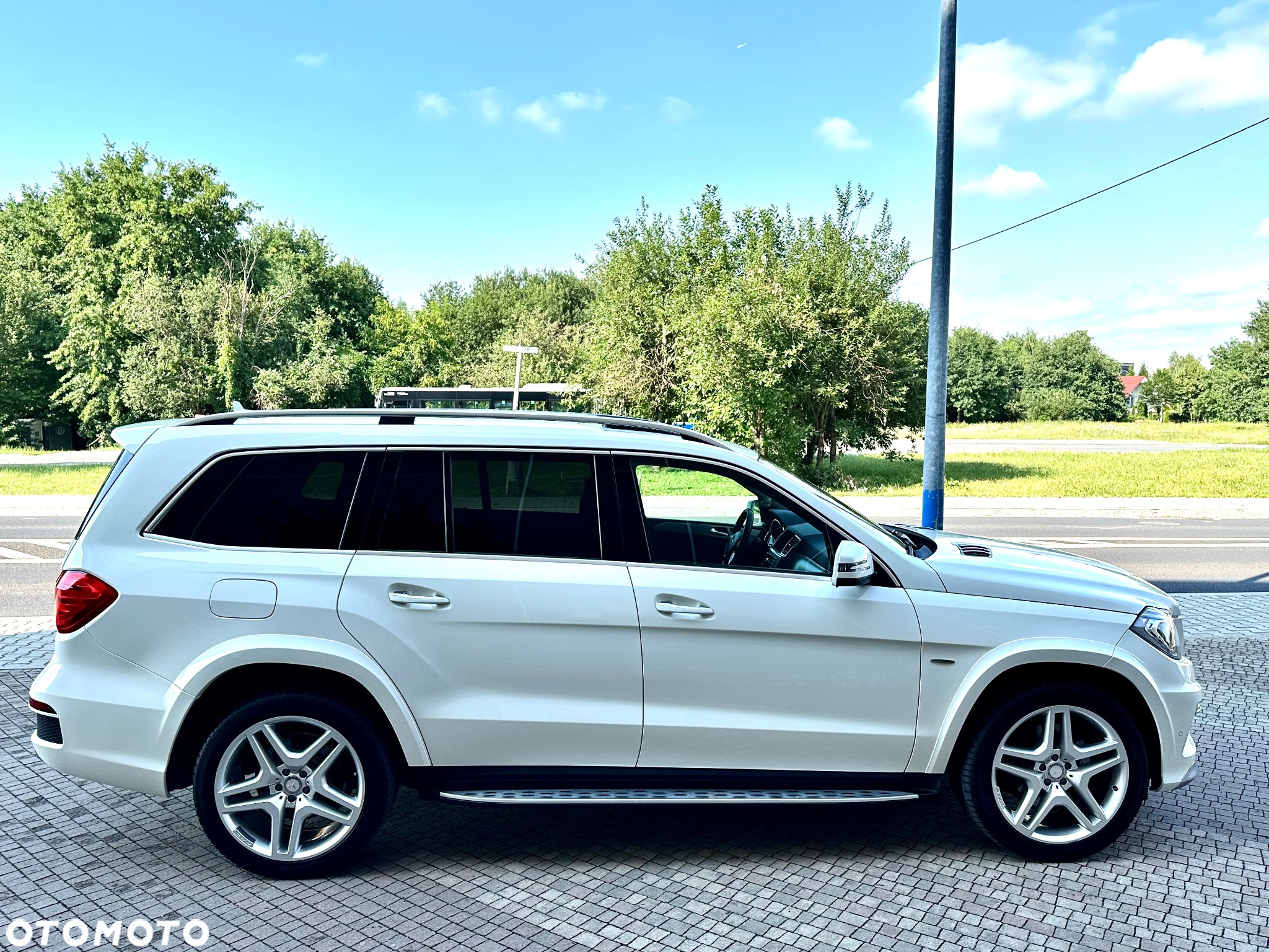 Mercedes-Benz GL 350 CDI BlueEff - 2