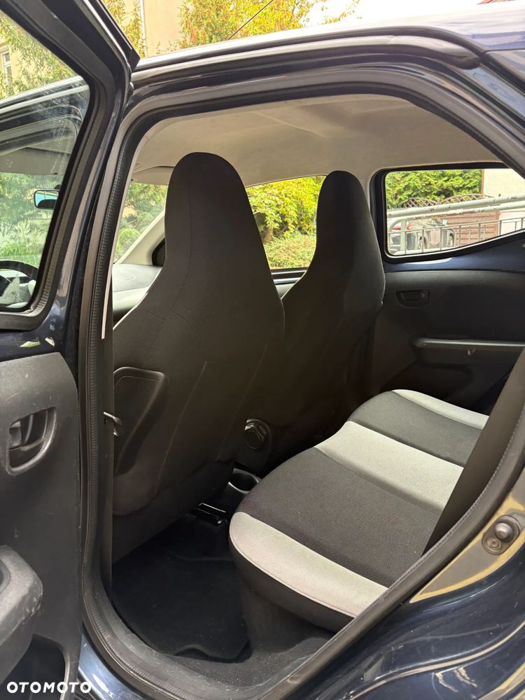 Toyota Aygo x-play - 6