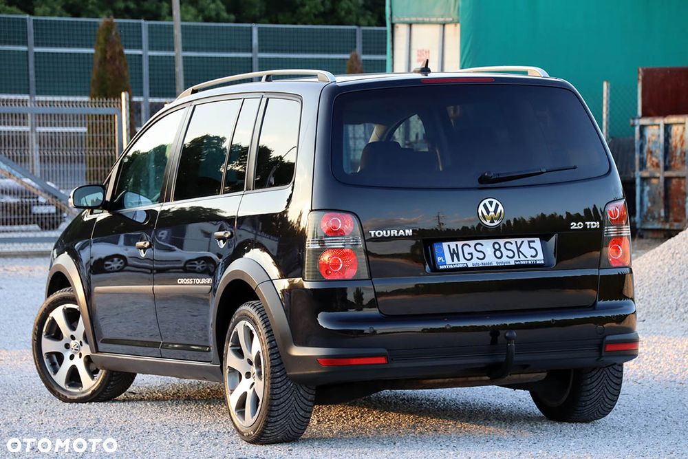Volkswagen Touran 2.0 TDI DPF Cross - 3