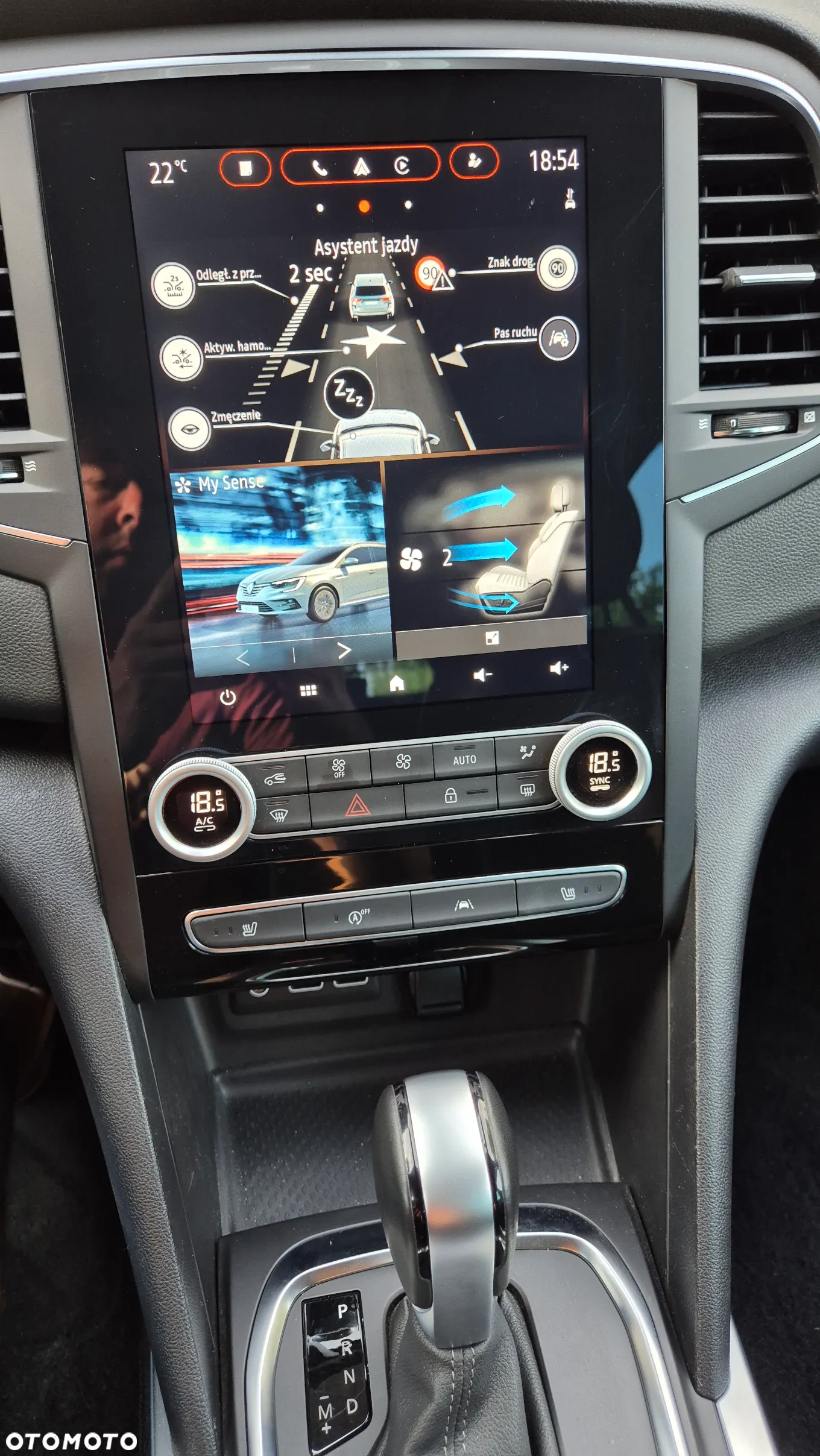 Renault Megane 1.3 TCe FAP Techno EDC - 28