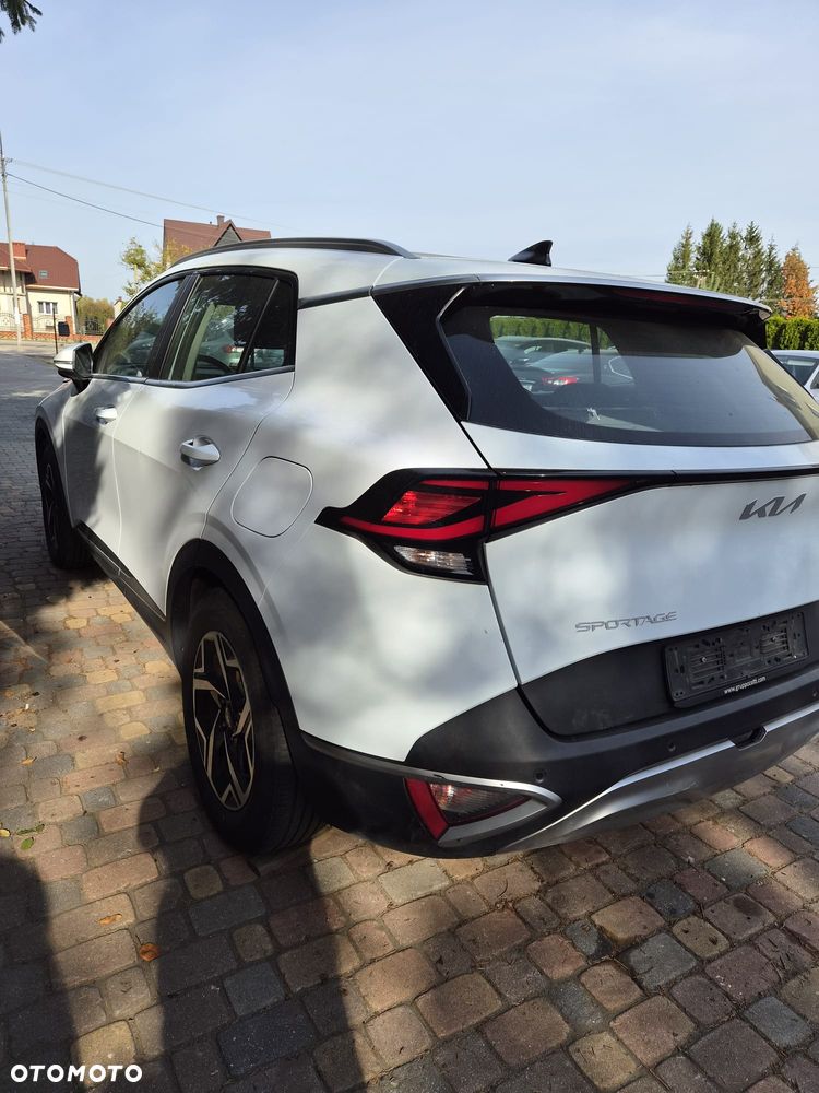 Kia Sportage 1.6 CRDI AWD Eco-Dynamics+ (48V M-H) DCT Black Edition - 4