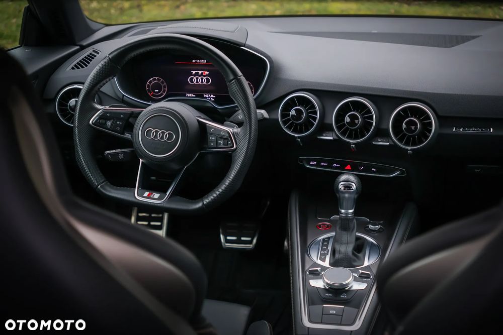 Audi TT S Coupé - 2