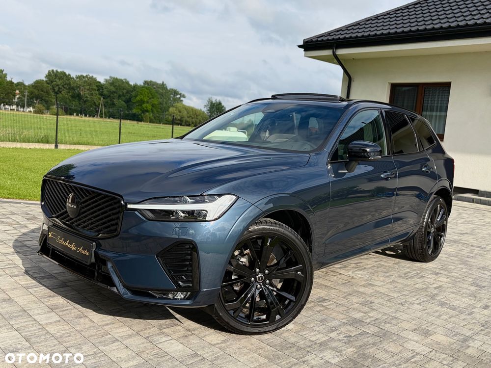 Volvo XC 60 B5 B AWD Plus Black Edition - 1