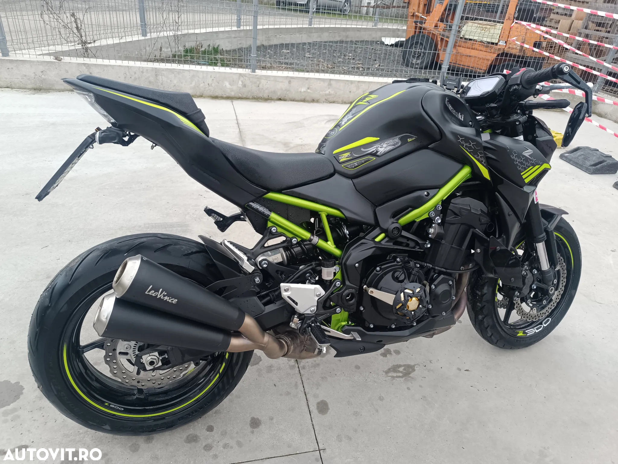 Kawasaki Z 900 - 11