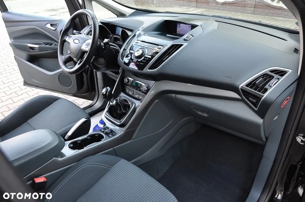 Ford C-MAX 2.0 TDCi Titanium - 39