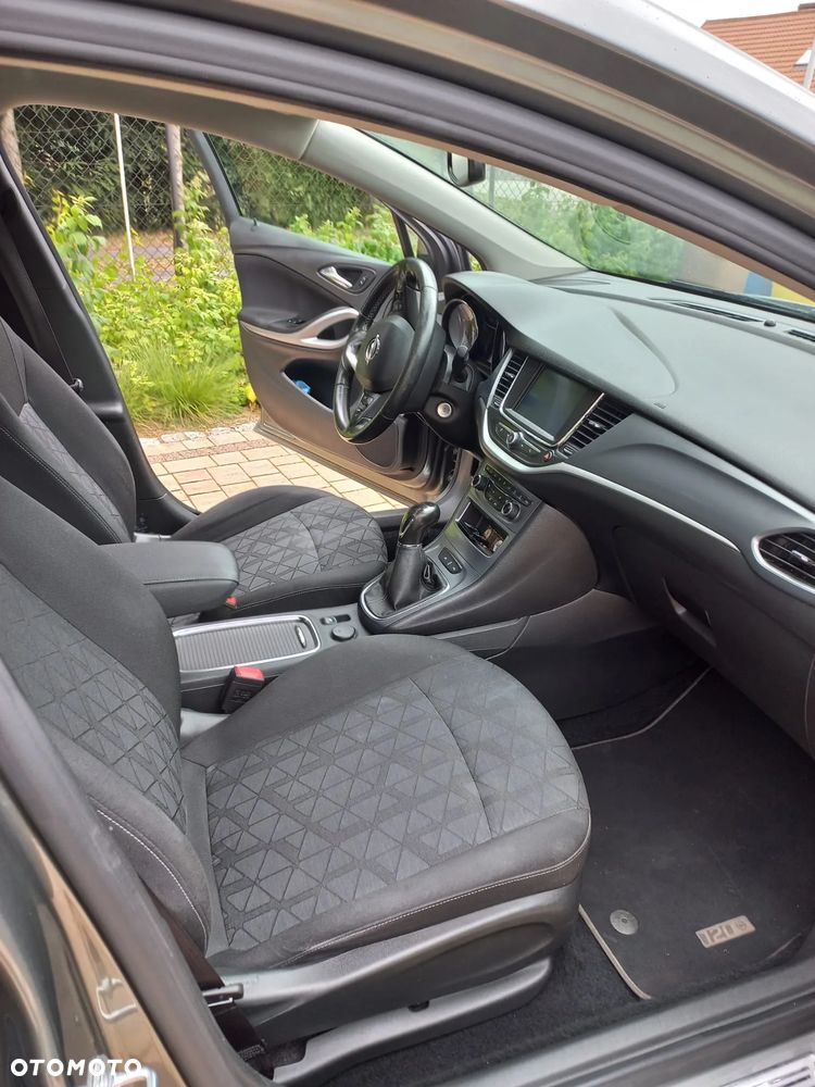 Opel Astra 1.4 Turbo 120 Jahre - 30