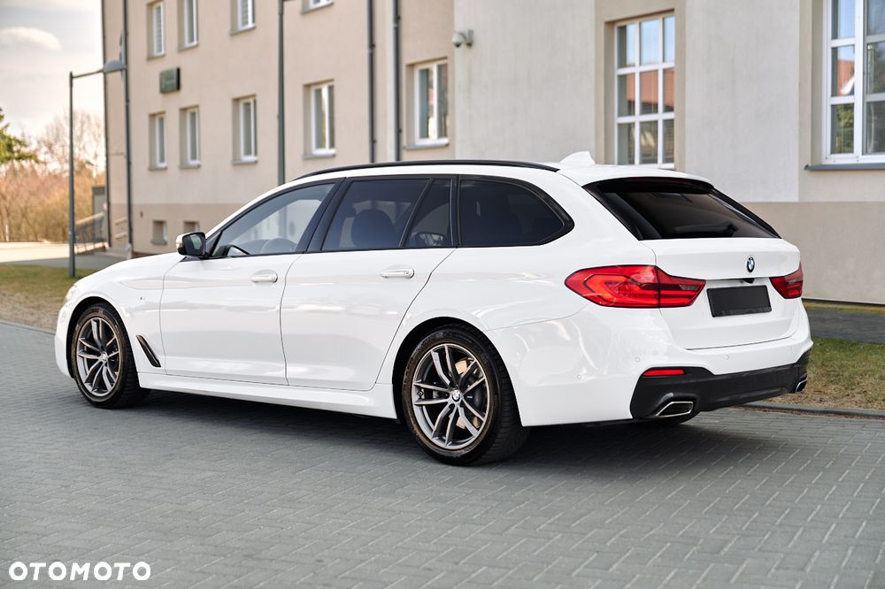 BMW Seria 5 520d xDrive M Sport sport - 12