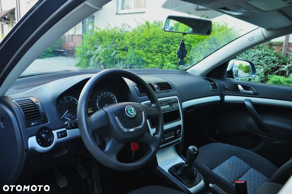 Skoda Octavia 1.6 Team Edition - 13