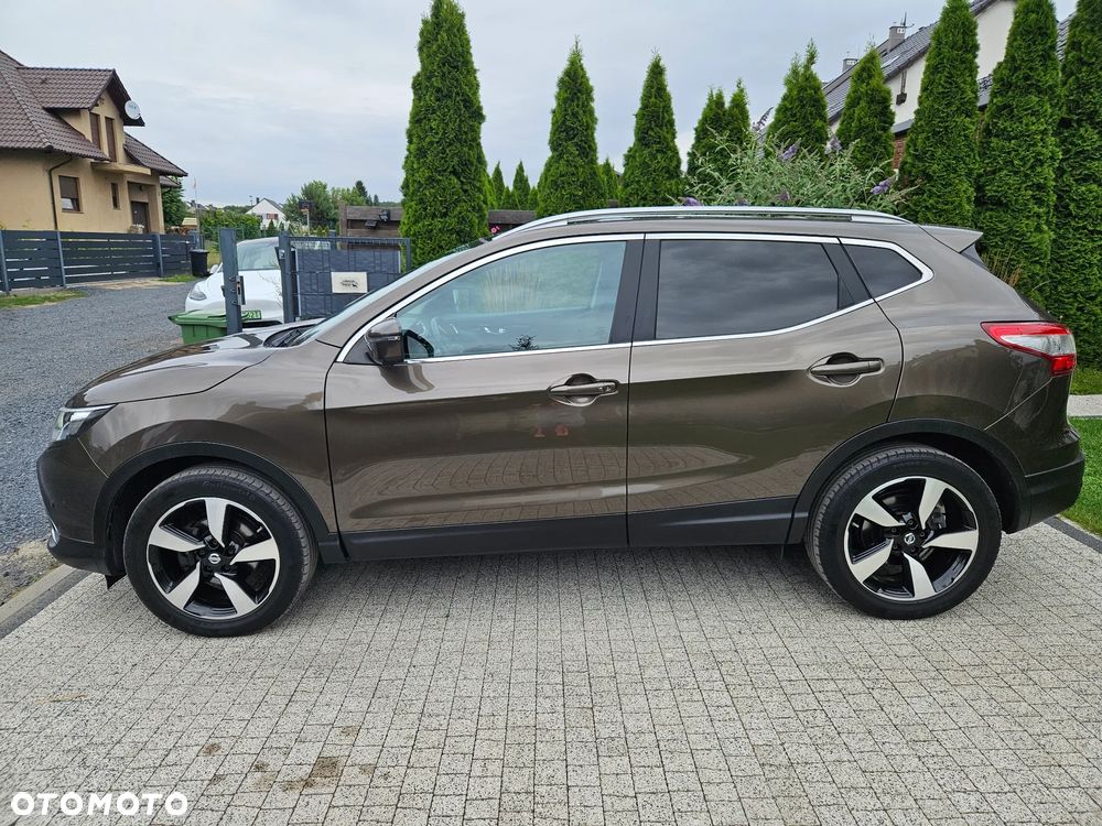 Nissan Qashqai 1.2 DIG-T N-Connecta EU6 - 9