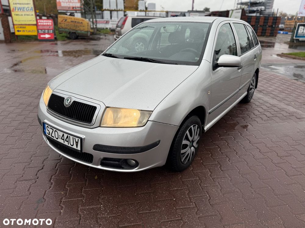 Skoda Fabia - 4